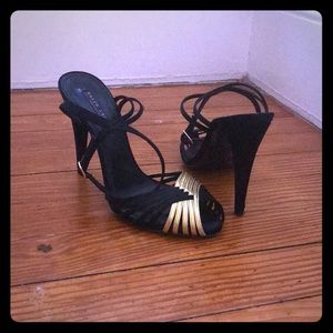 Black & Gold Ralph Lauren Collection Evening Pumps